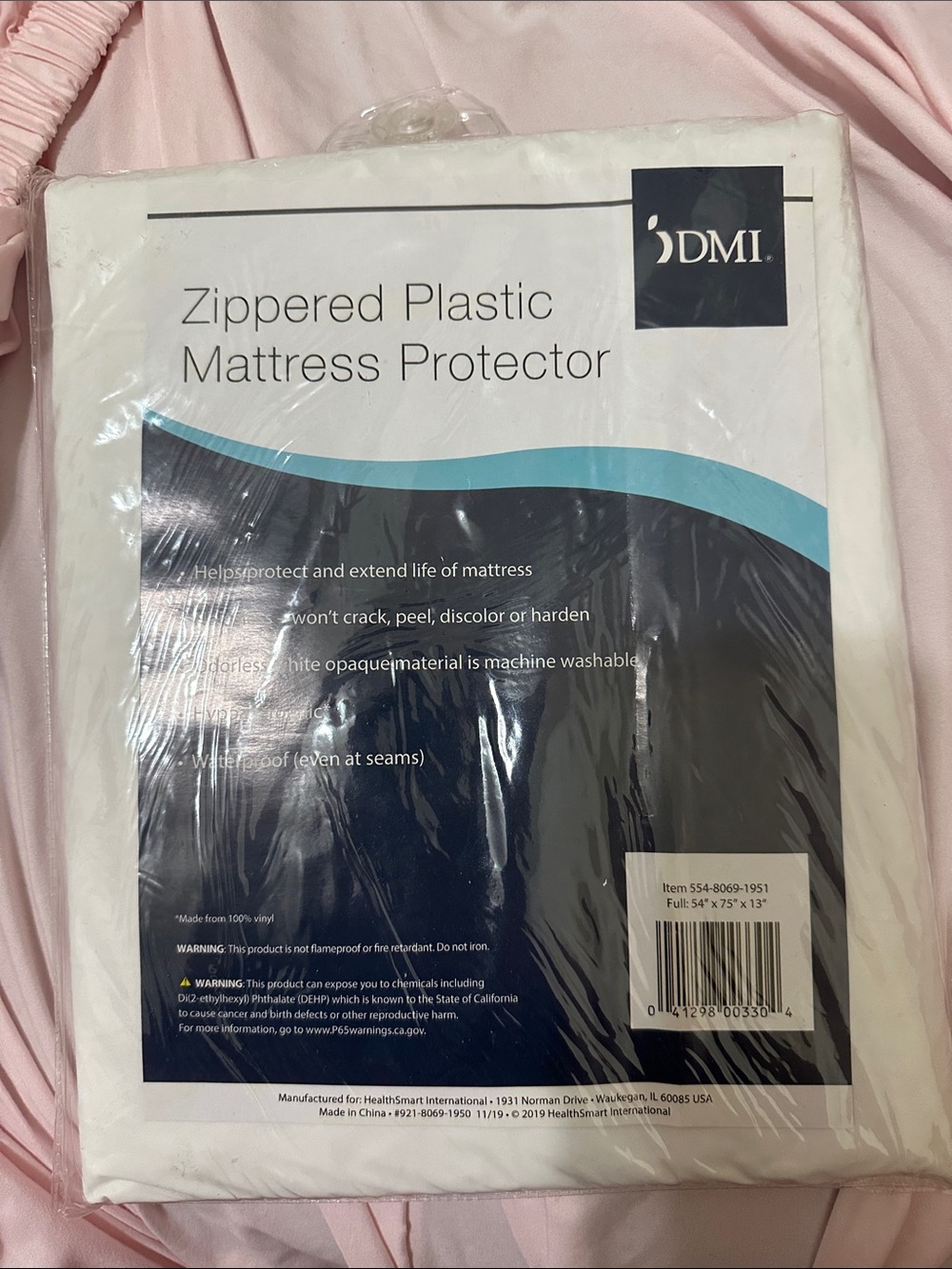 Mi Zippered Plastic Mattress Protector - White with Pink Backdrop